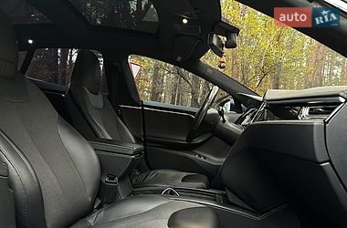 Лифтбек Tesla Model S 2014 в Вышгороде