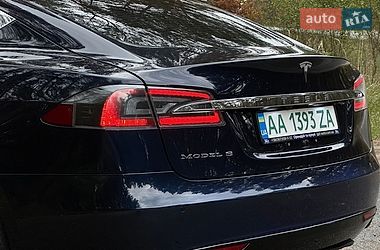 Лифтбек Tesla Model S 2014 в Вышгороде
