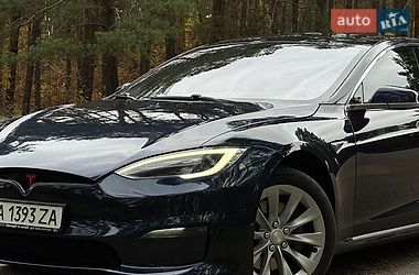 Лифтбек Tesla Model S 2014 в Вышгороде