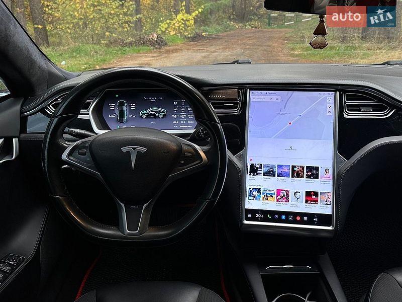 Лифтбек Tesla Model S 2014 в Вышгороде