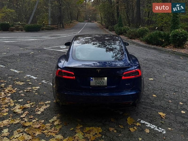 Ліфтбек Tesla Model S 2022 в Києві