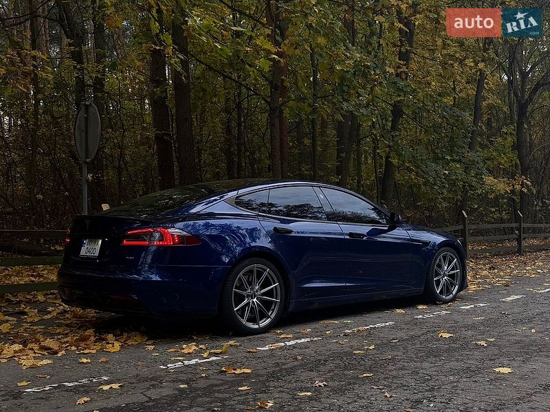 Ліфтбек Tesla Model S 2022 в Києві