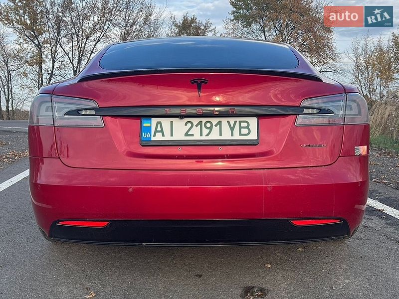 Ліфтбек Tesla Model S 2019 в Борисполі
