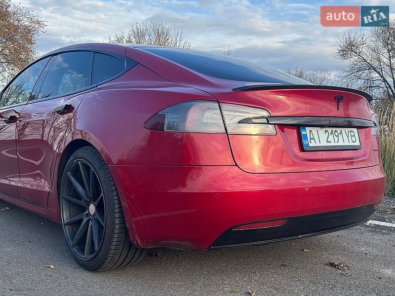 Ліфтбек Tesla Model S 2019 в Борисполі