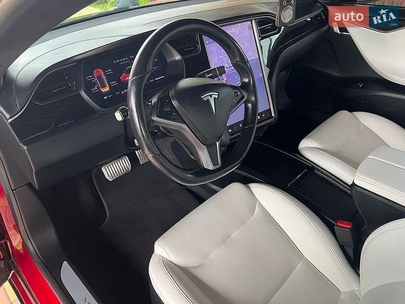 Ліфтбек Tesla Model S 2019 в Борисполі