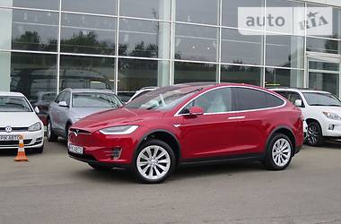 Внедорожник / Кроссовер Tesla Model X 2017 в 