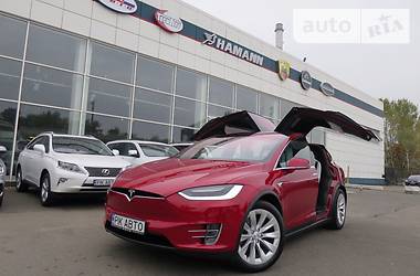 Внедорожник / Кроссовер Tesla Model X 2017 в 