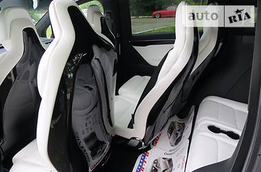 Внедорожник / Кроссовер Tesla Model X 2017 в 