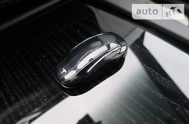 Внедорожник / Кроссовер Tesla Model X 2017 в 