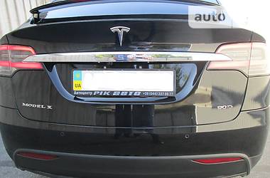 Внедорожник / Кроссовер Tesla Model X 2016 в Запорожье