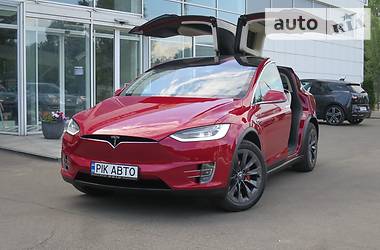 Внедорожник / Кроссовер Tesla Model X 2018 в Киеве