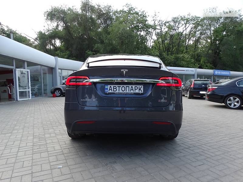 Внедорожник / Кроссовер Tesla Model X 2016 в Днепре фото 8 Внедорожник / Кроссовер Tesla Model X 2016 в Днепре
