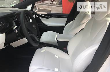 Седан Tesla Model X 2019 в Киеве