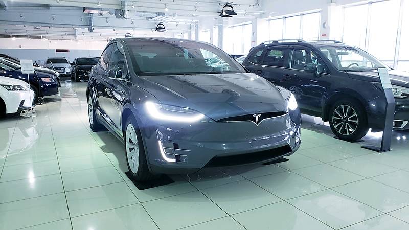 Позашляховик / Кросовер Tesla Model X 2017 в Києві