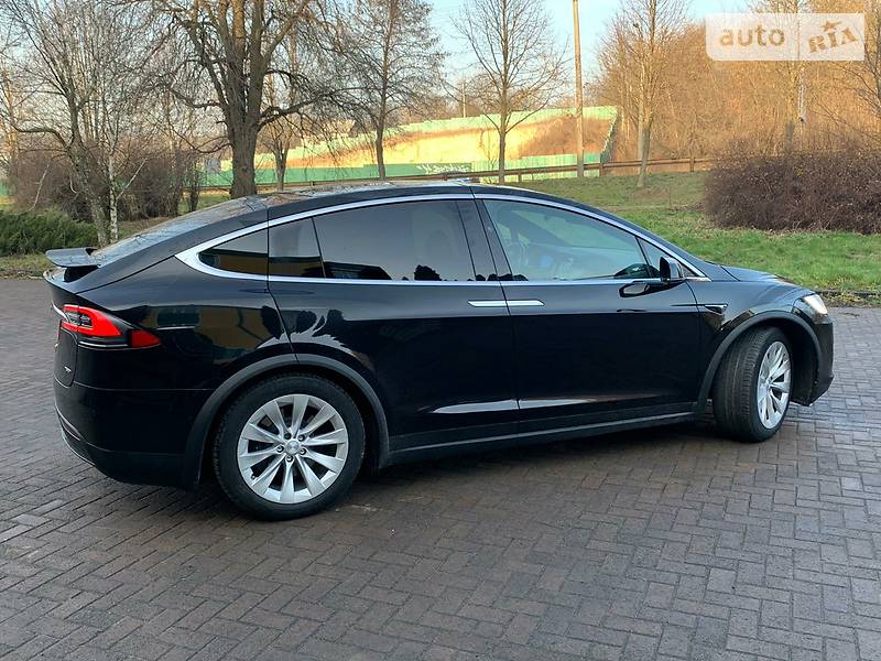 Позашляховик / Кросовер Tesla Model X 2018 в Києві фото 44 Позашляховик / Кросовер Tesla Model X 2018 в Києві