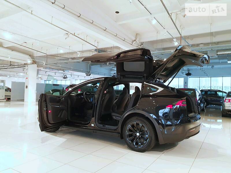 Позашляховик / Кросовер Tesla Model X 2018 в Києві фото 5 Позашляховик / Кросовер Tesla Model X 2018 в Києві