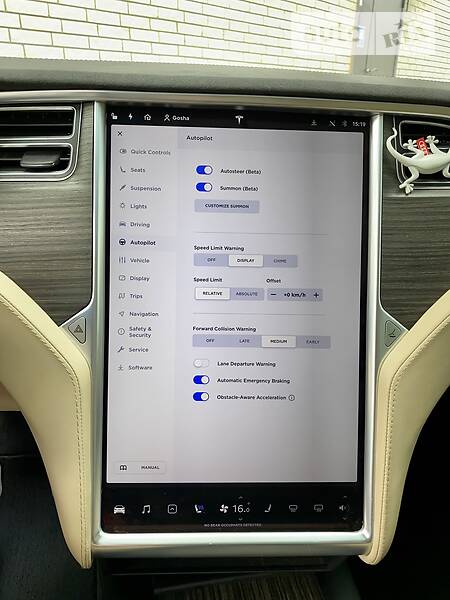 Хэтчбек Tesla Model X 2016 в Сторожинце