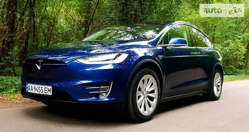 Позашляховик / Кросовер Tesla Model X 2016 в Києві