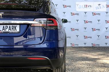 Позашляховик / Кросовер Tesla Model X 2017 в Києві