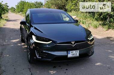 Внедорожник / Кроссовер Tesla Model X 2016 в 