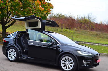Внедорожник / Кроссовер Tesla Model X 2018 в 