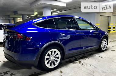 Внедорожник / Кроссовер Tesla Model X 2016 в Киеве