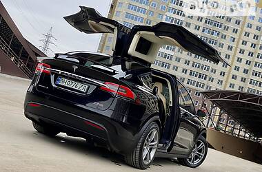 Позашляховик / Кросовер Tesla Model X 2016 в Одесі