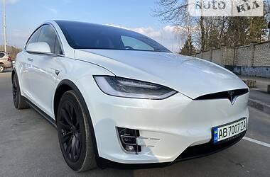Позашляховик / Кросовер Tesla Model X 2019 в Вінниці