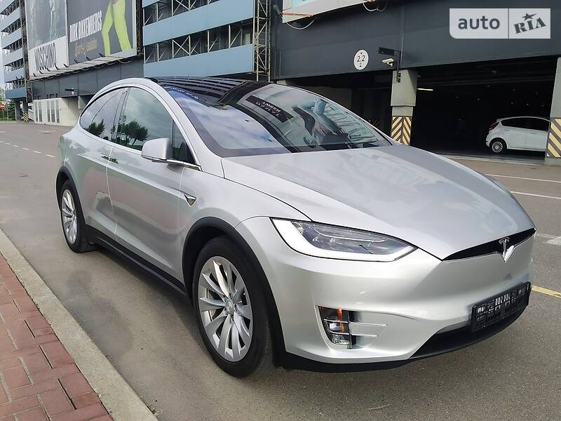 Внедорожник / Кроссовер Tesla Model X 2018 в Киеве