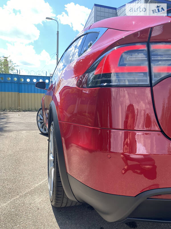 Позашляховик / Кросовер Tesla Model X 2016 в Києві