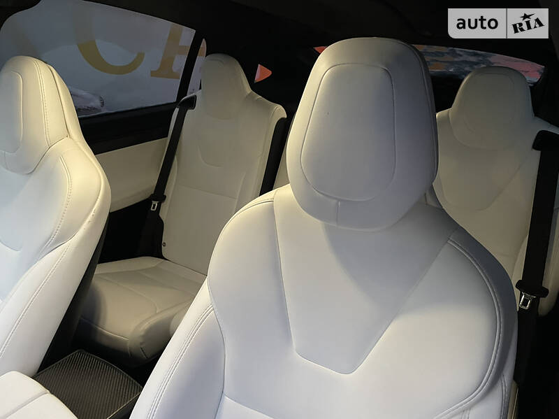 Позашляховик / Кросовер Tesla Model X 2018 в Києві