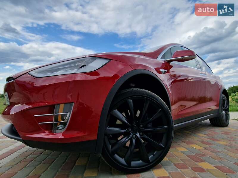 Tesla Model X 2018