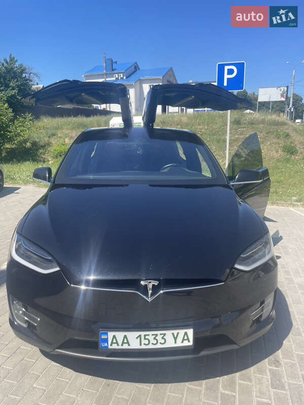 Tesla Model X 2016