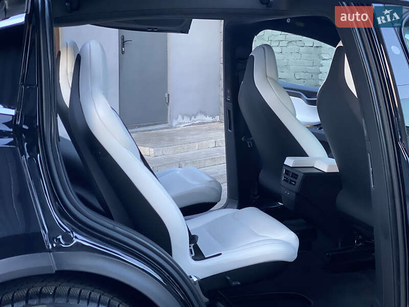 Внедорожник / Кроссовер Tesla Model X 2018 в Харькове