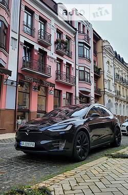 Внедорожник / Кроссовер Tesla Model X 2016 в 