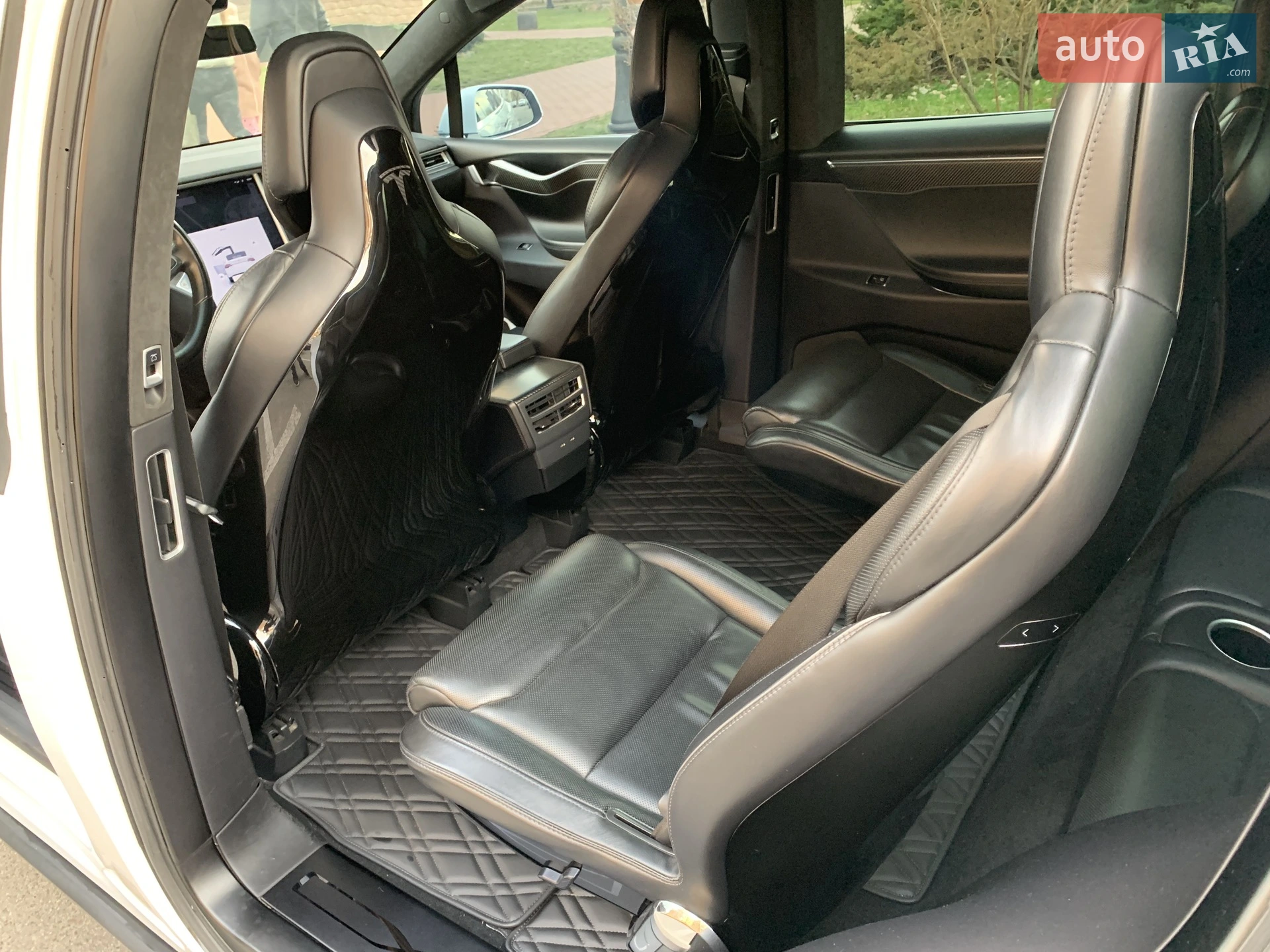 2016 Tesla Model X - мініатюра 12