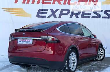 Внедорожник / Кроссовер Tesla Model X 2018 в 