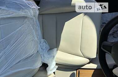 Внедорожник / Кроссовер Tesla Model X 2018 в 