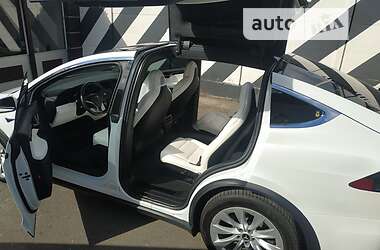 Внедорожник / Кроссовер Tesla Model X 2019 в 