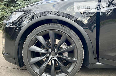 Внедорожник / Кроссовер Tesla Model X 2019 в 