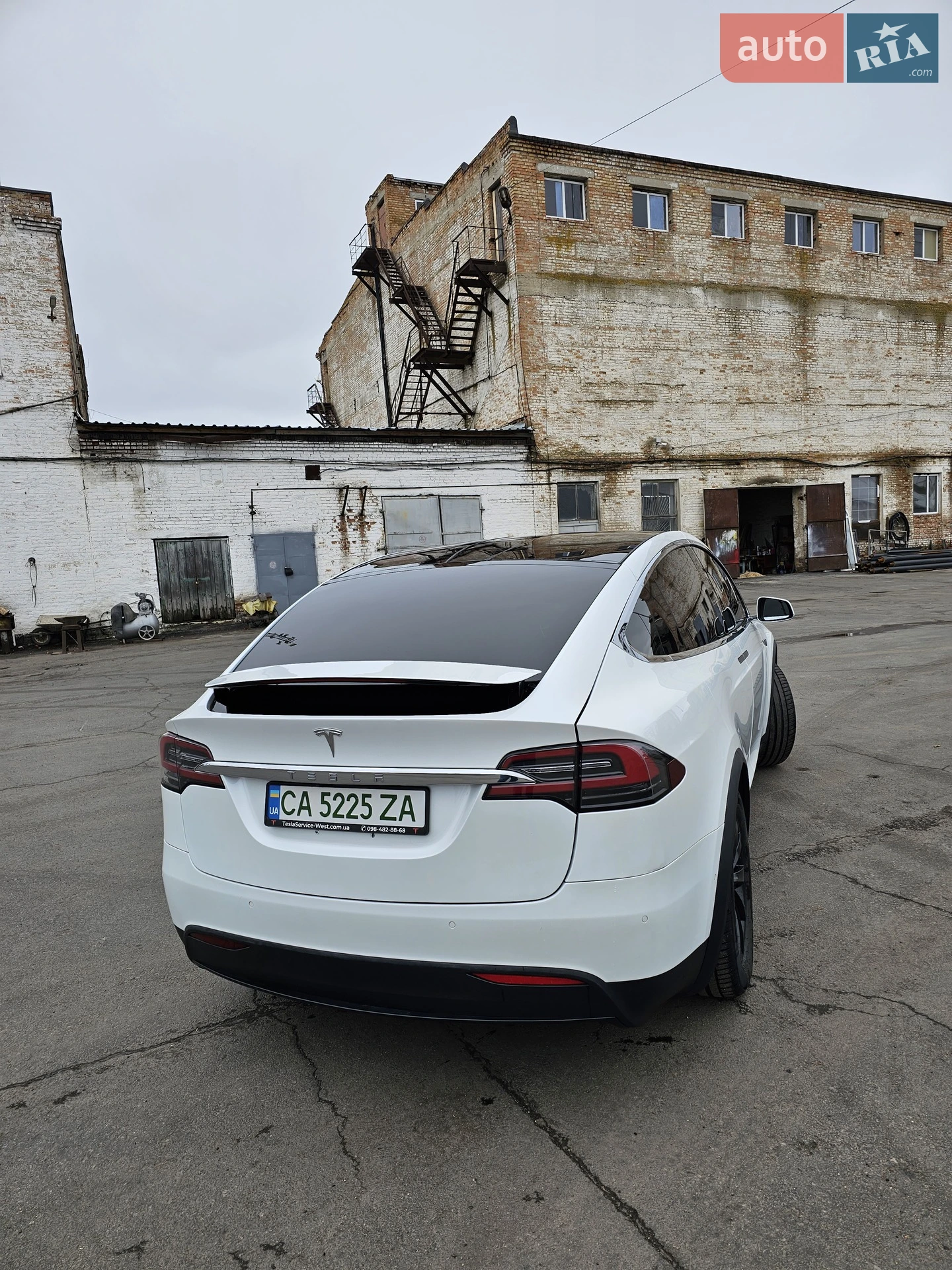 2016 Tesla Model X - мініатюра 18