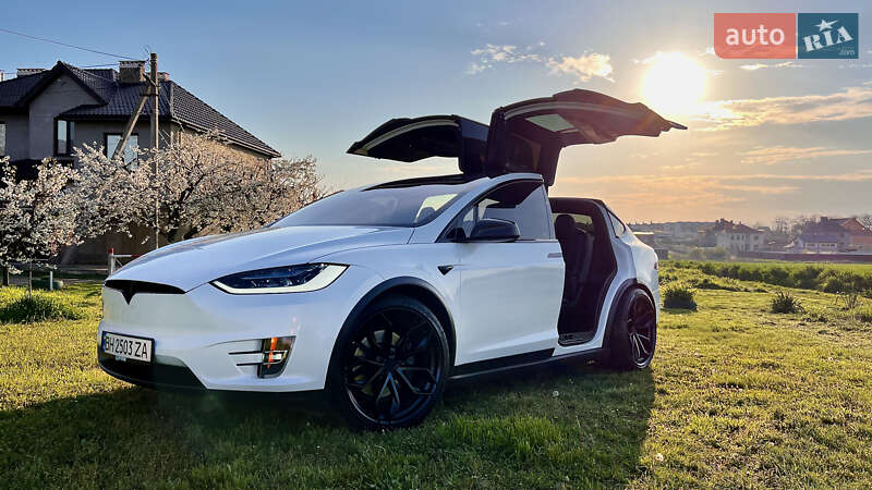 Позашляховик / Кросовер Tesla Model X 2018 в Одесі