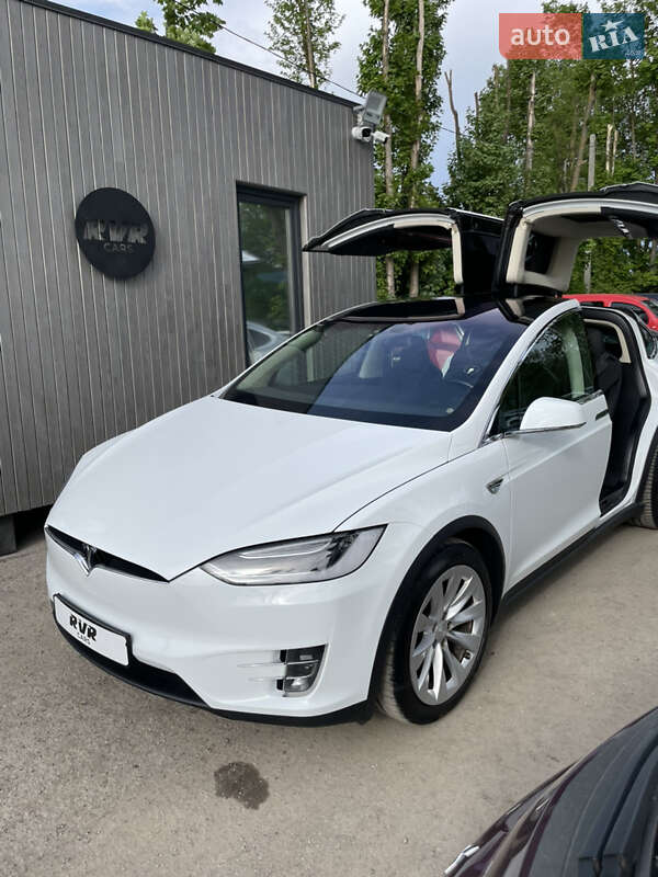 Внедорожник / Кроссовер Tesla Model X 2016 в Тернополе