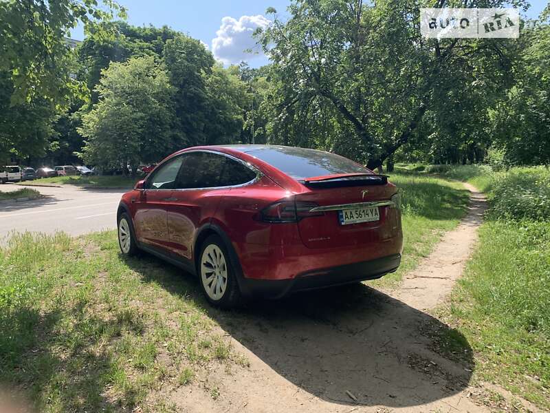 Позашляховик / Кросовер Tesla Model X 2018 в Києві