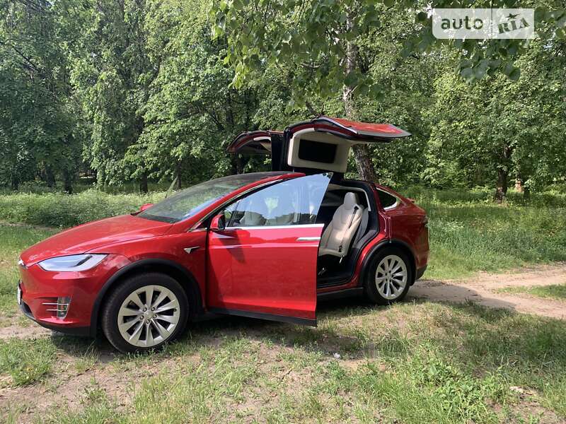 Позашляховик / Кросовер Tesla Model X 2018 в Києві