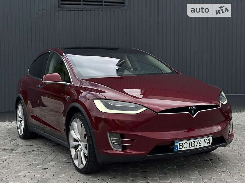 Позашляховик / Кросовер Tesla Model X 2016 в Стрию