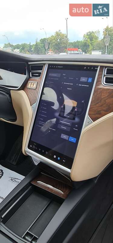 Внедорожник / Кроссовер Tesla Model X 2017 в Харькове