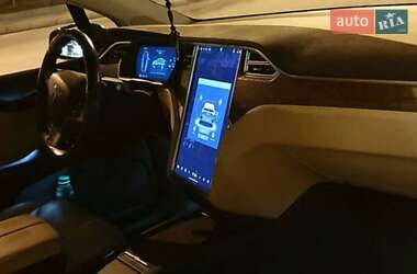 Внедорожник / Кроссовер Tesla Model X 2017 в 