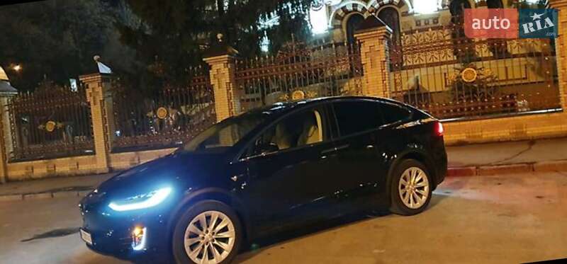 Внедорожник / Кроссовер Tesla Model X 2017 в Харькове