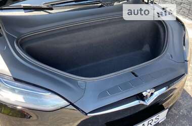 Внедорожник / Кроссовер Tesla Model X 2020 в 